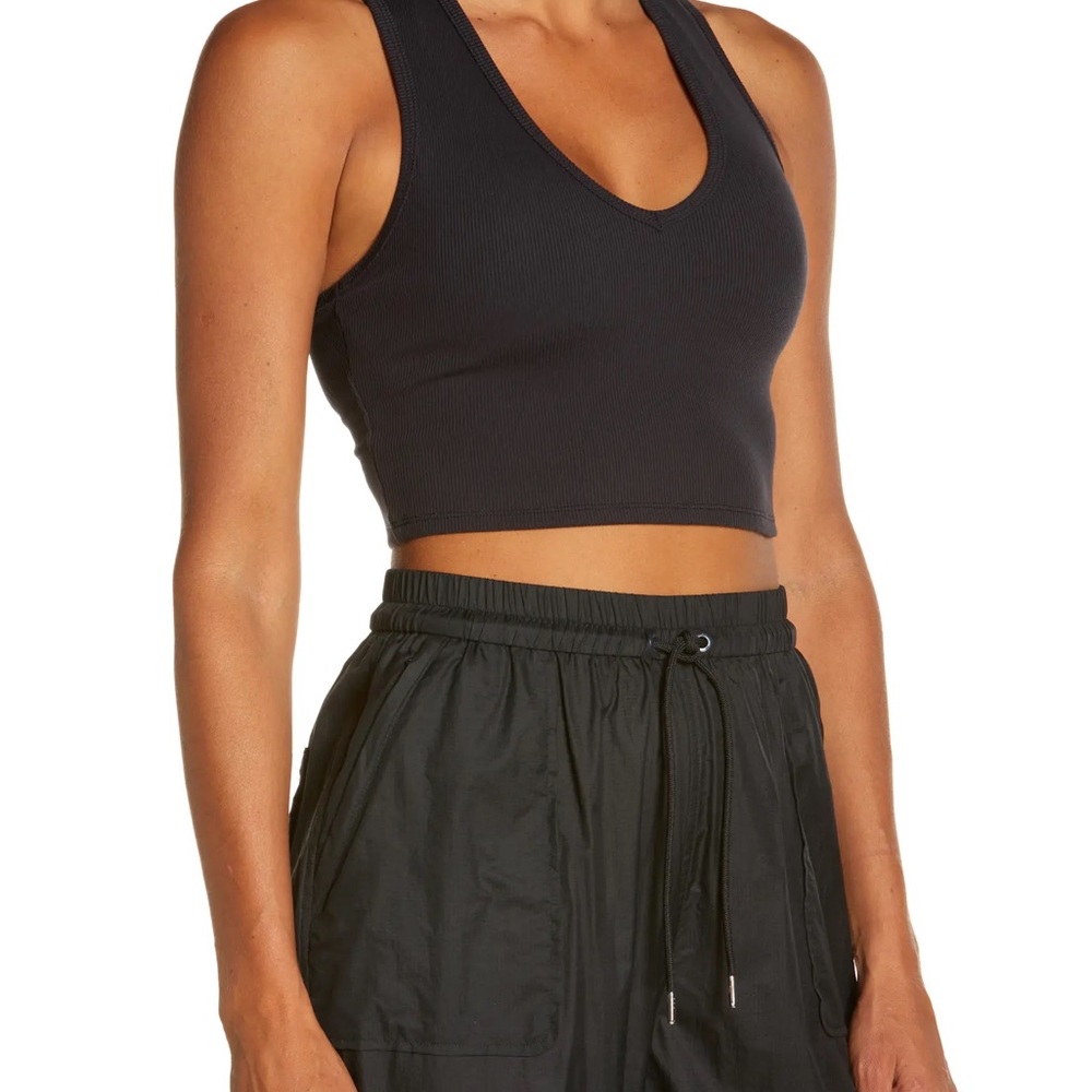 Alo NWOT Goddess Ribbed Cropped Racerback Tank - Picture 1 of 8